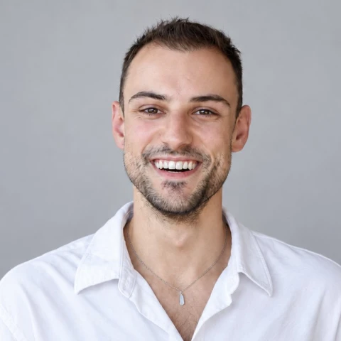 Cédric Saba, Directeur de Clientèle